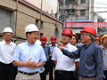 教育局副局長陳維安今日（九月一日）在四川探訪了崇州市正東街幼兒園，了解特區援建學校項目的工程進度。崇州市正東街幼兒園在512地震中嚴重損毀，是十三個「支援四川地震災區重建工作信託基金」非政府組織援建學校項目之一，由香港關懷行動負責執行。圖示陳維安（左二）在香港關懷行動主席梁秉中教授（右二）陪同下，在即將竣工的新校舍工地視察。重建工程由香港關懷行動與當地政府攜手進行。